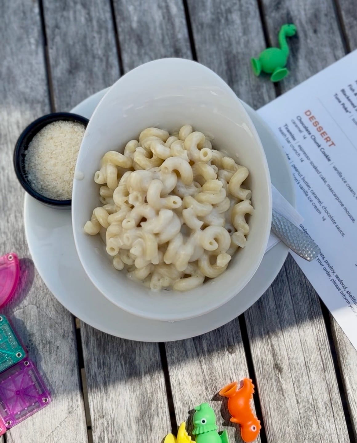 5 Tiny Finds: Best Outdoor Dining Spots in Boston with Kids